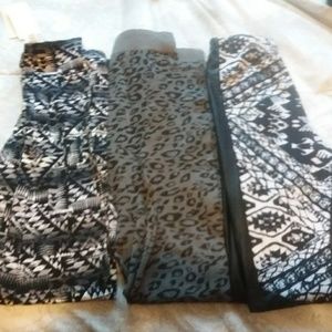 3 pair leggings size xs/s